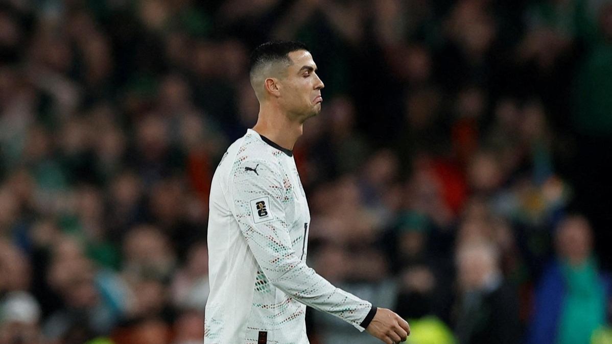 2026 World Cup Qualifiers Ronaldo Sent Off as Portugal Fall to Ireland; France Seal Qualification
