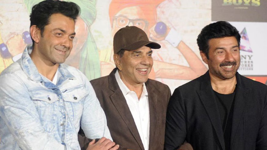 Dharmendras Emotional Reflection Why He Wanted More Time With Sunny and Bobby