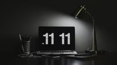 11:11 and Its Meaning: The Cosmic Sign People Around the World Keep Noticing