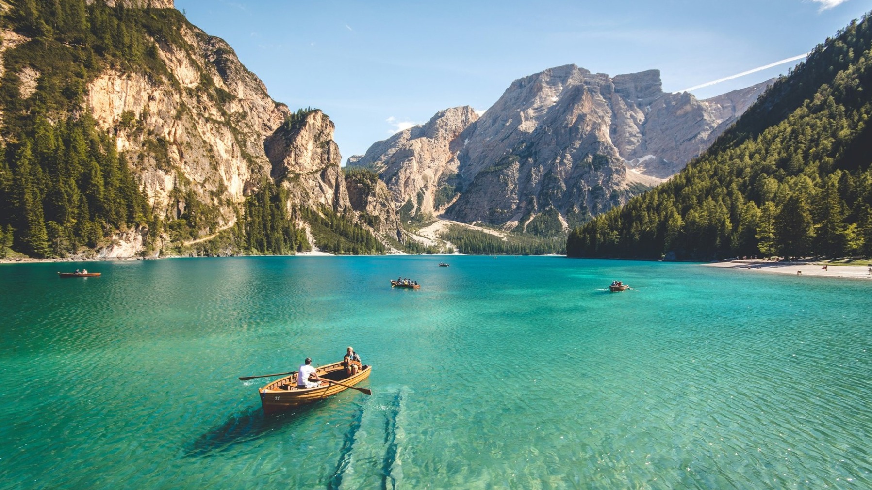 2026 Travel Trends: Why More People Are Choosing Solo Trips Over Family Holidays